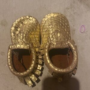 Gold freshly picked Kids Moccasins
